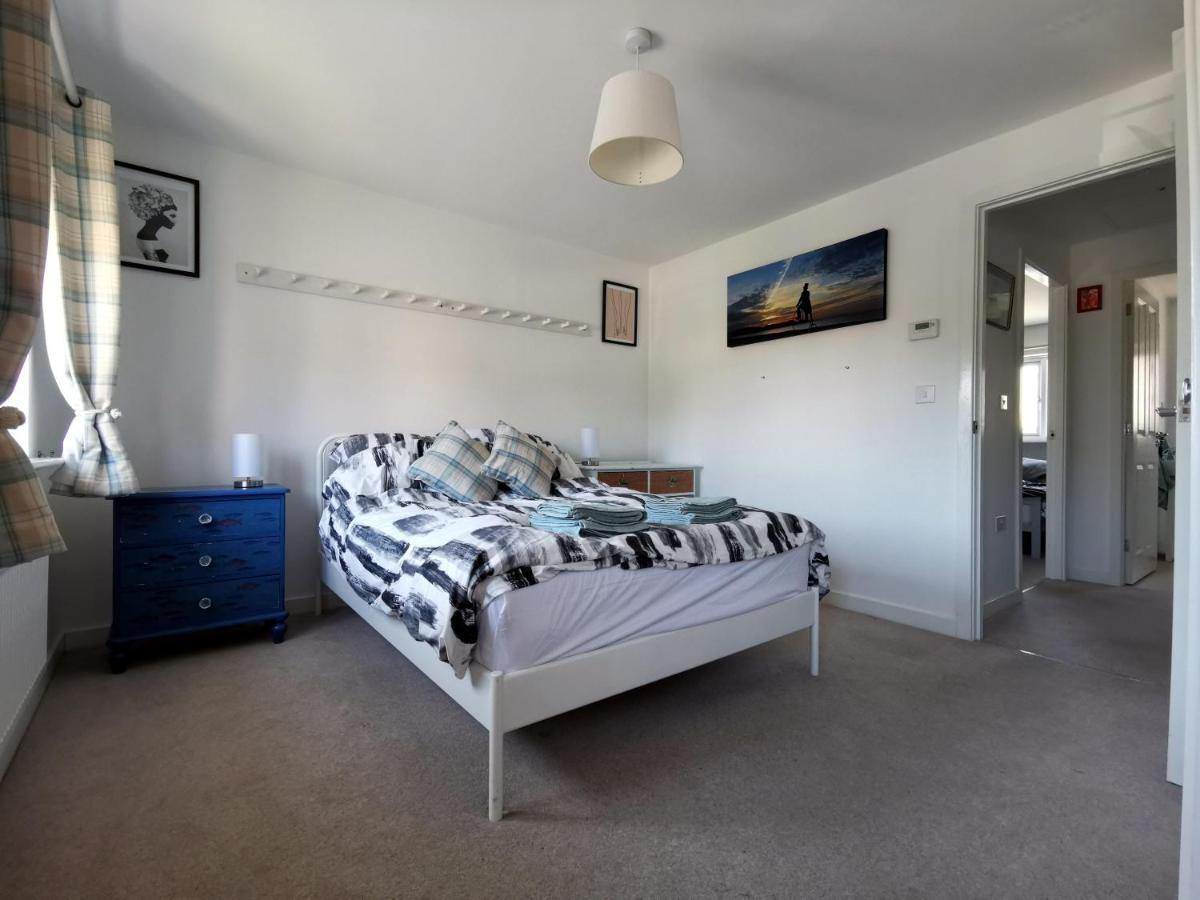 2 Bedroom House With Free Parking Lyme Regis Exterior photo